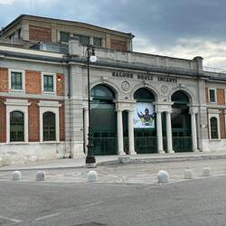 Die ehemalige Fischhalle (von 1913) ist heute ein Veranstaltungszentrum mit einigen Ausstellungen