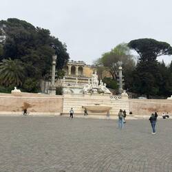 Piazza Popolo.