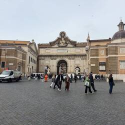 Piazza Popolo.