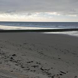 Breite, leere Strände