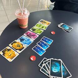 Zeitvertreib am Flughafen 🃏