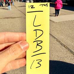 ... wurde mir dieser Zettel in die Hand gedrückt.