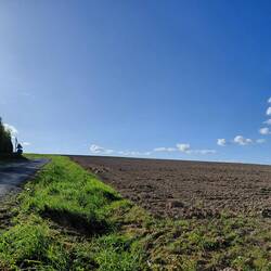 Blue skies and beautiful brown earth on my afternoon hill climb