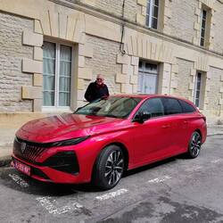 Quite a cool machine, and with the red number plates, everyone knows we're foreigners