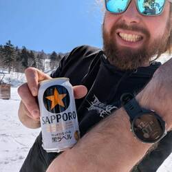 Irgendwo auf der Welt ist bestimmt schon nach 4