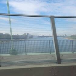 Blick zum Dom von Köln, wenn man weiß, wohin man schauen muss