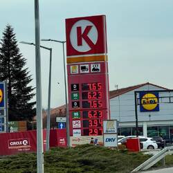 Regulierte Benzin-/Dieselpreise im gesamten Polen.