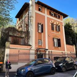 Via Riccardo Bazzoni