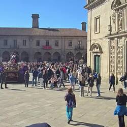 John and Mary approach Christ.
