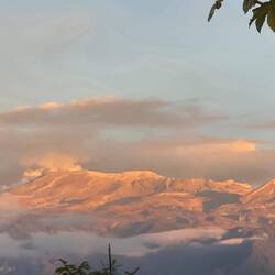 Und zum 5.389 m hohen Vulkan ,Nevado del Ruiz' (zuletzt 2016 aktiv)