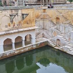 Paana Meena ka Kund
