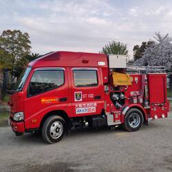 Auch die Feuerwehrautos sind klein.