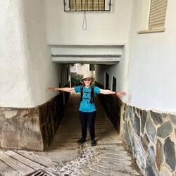 Narrow street!