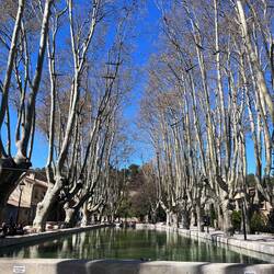 Le surprenant bassin de Cucuron