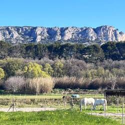 Les hauteurs du Luberon depuis la vallée de la Durance