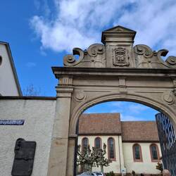 Eingangstor zum Kloster St.Magdalena