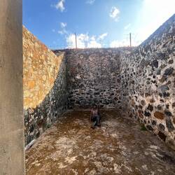 ohne dach bei tw. über 30grad verbrannt durch die sonne