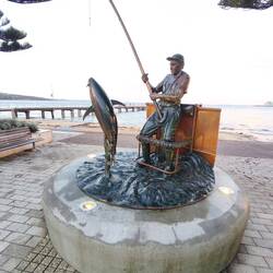 Skulptur bei der Jetty