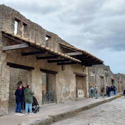 Via del' Abbondanza, the main road, "the street of abundance"