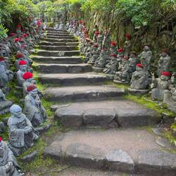 The Path of the 500 Rakan