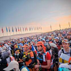 1500 Teilnehmer am Start der 1.Etappe