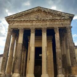 Le temple d'Auguste et Livie, Vienne.