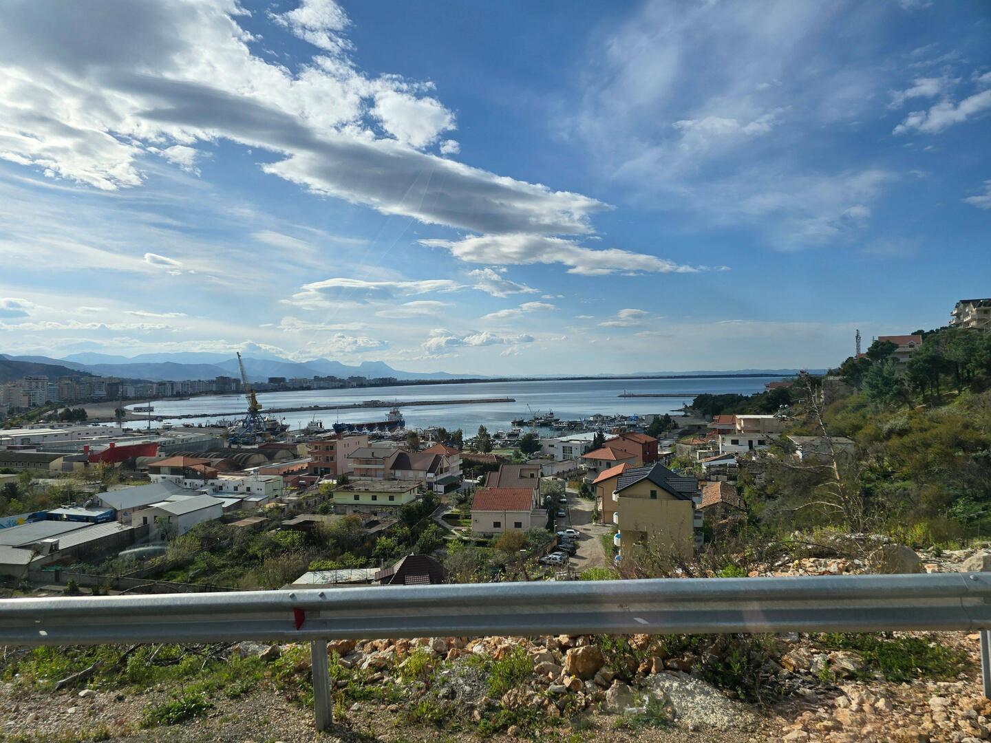 Unsere Reise geht weiter in Richtung Montenegro.... 🚐