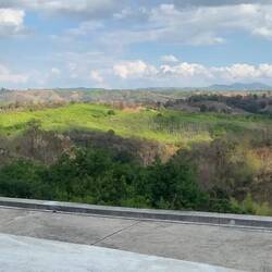 This section is all about the views. And the hills.