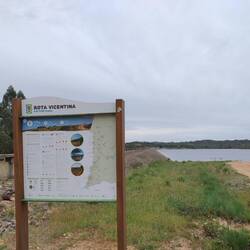 Immerhin bin ich auf dem richtigen Weg. Hier ein Hinweisschild für die, die nicht wissen was sie tun