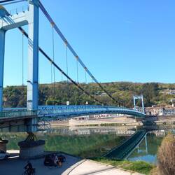 Le pont de Serrière.
