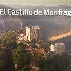 Diese Burg liegt Luftlinie nur 500 Meter von uns entfernt. Aber wir müssten zuerst runter ins Tal!