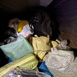 5.45 Uhr: Chaos in meinem Zelt! 🙈 Ich bin fast durchgedreht.