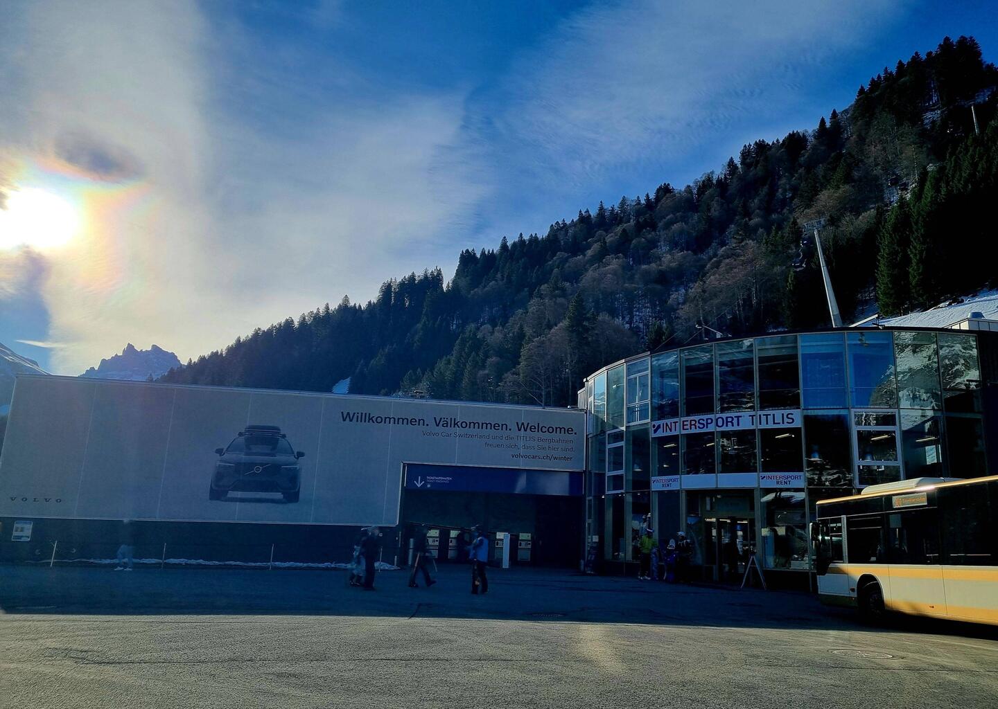 Talstation Titlisbahn. Noch ist es ruhig.