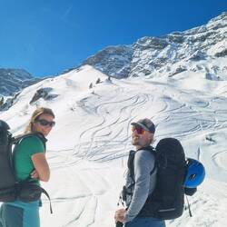 Den Gipfel (rechts) in Sicht lassen wir Dan ziehen ...