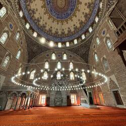 Interno della Moschea Bayezid