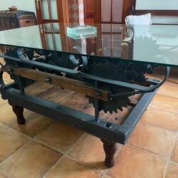 Und noch ein Tisch im Wohnzimmer!