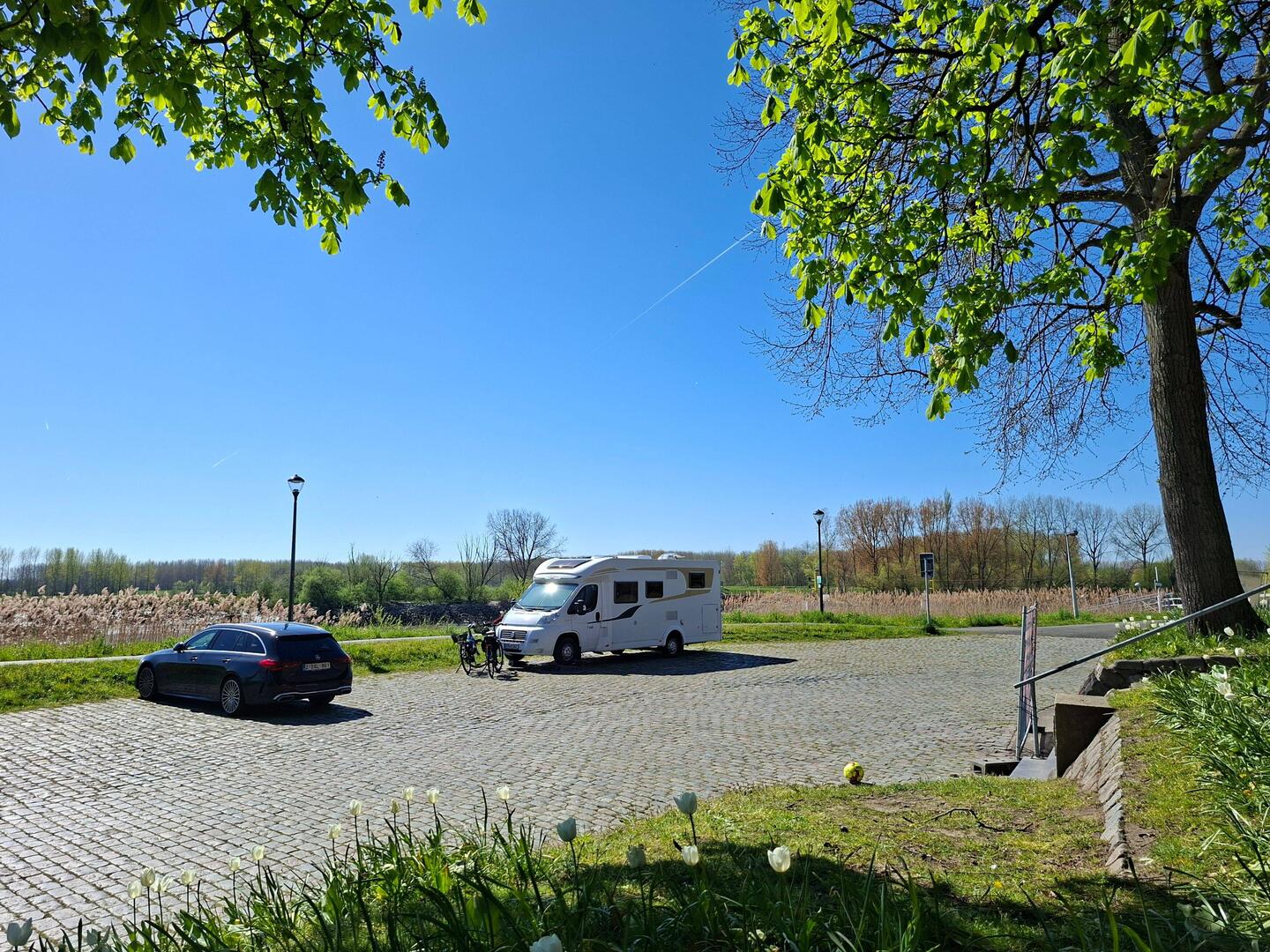 Parkplatz in Mariekerke an der Schelde