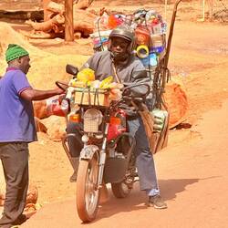 Tatsächlich holt er Müll ab