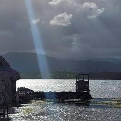 Donnerbalken in kleinem Häuschen