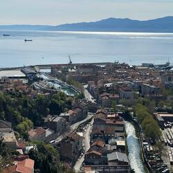 Fluss, Stadt, Meer
