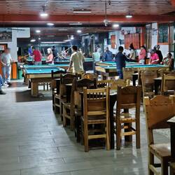 Nur beim Billard geht noch was