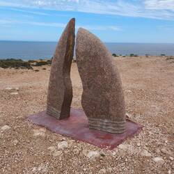 ... auf dem Cliff Top Drive - sogar mit Bildender Kunst angereichert 👍