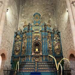 Eine Besonderheit in Plasencia: zwei Kathedralen in einer.