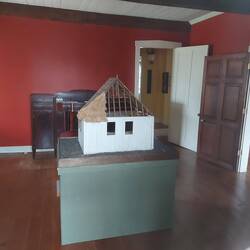 Geschlossen, Blick durchs Fenster.