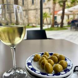 Ein kleines Gedeck. (€2,70)