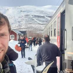 Nach 45 Std bin ich angekommen. Wilkommen in Abisko!