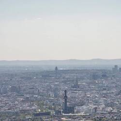 Blick über Müllverbrennungsanlage Spittelau und Steffl