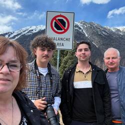 In our defence when we stopped there were already 2 other cars & no snow on the other side