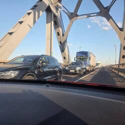Only bridge linking Ruse to Romania and 1 lane is closed for repairs.