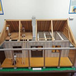 Hier noch mal das A förmige Dachgebälk.